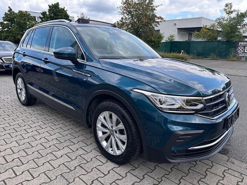 Blau Gebraucht 2021 VW Tiguan Elegance SUV | 22.997 € (Teuer) - Bild 1/4