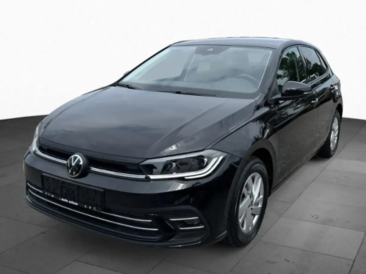Gebraucht VW Polo Style 95 PS (69 kW) 2025 Deepblackperleffekt Kleinwagen
