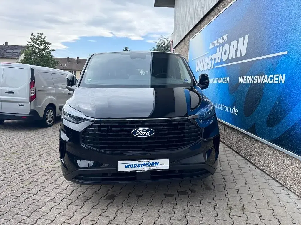 Gebraucht Ford Tourneo Custom Trend 136 PS (100 kW) 2024 Schwarz Van