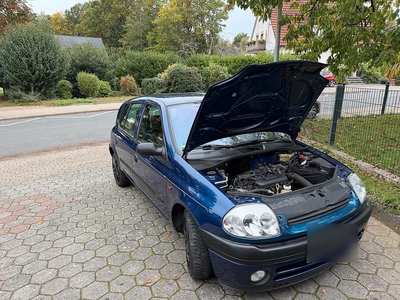 Gebraucht Renault Clio II 75 PS (55 kW) 2001 Blau Kleinwagen