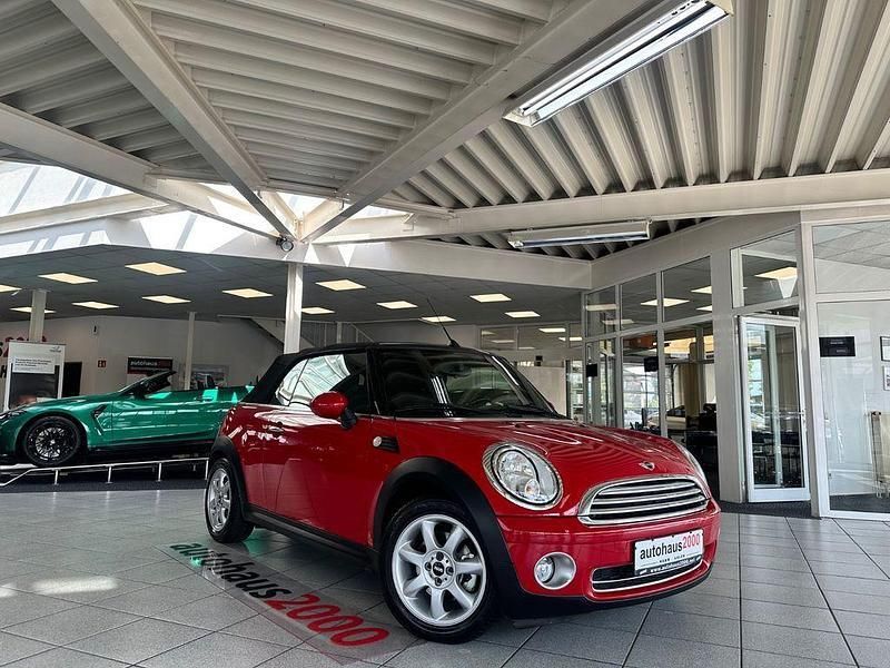 Rot Gebraucht 2010 Mini Cooper Cabriolet Chili Cabrio | 11.950 € (Teuer) - Bild 1/4