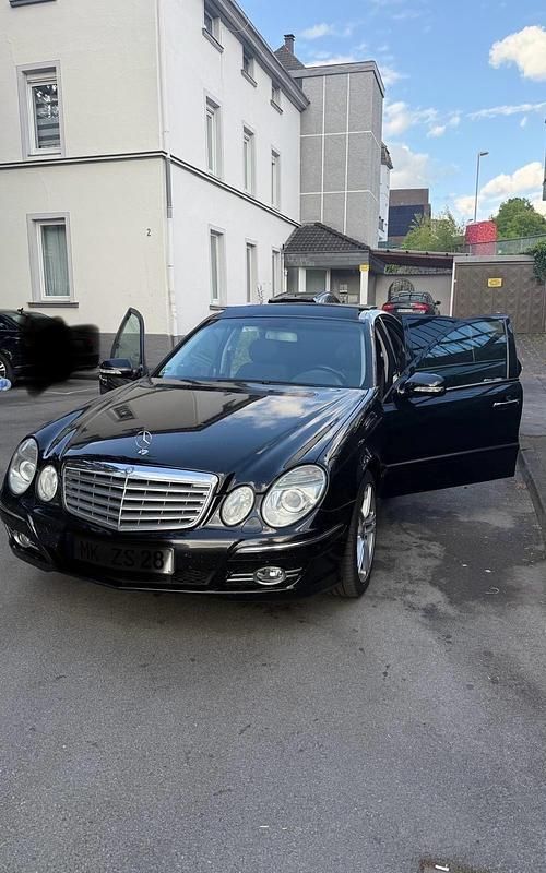 Schwarz Gebraucht 2008 Mercedes E280 Limousine | 4.500 € (Guter Preis) - Bild 1/4