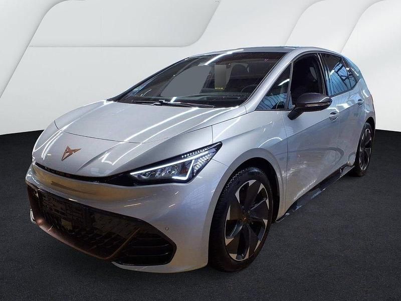 Gebraucht Cupra Born e-Boost 169 kW (231 PS) 2025 Geysirsilber Kleinwagen