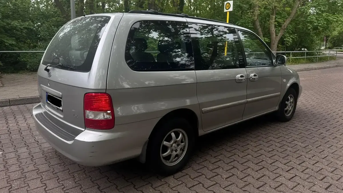 Brugt Kia Carnival 2005 Sølv MPV