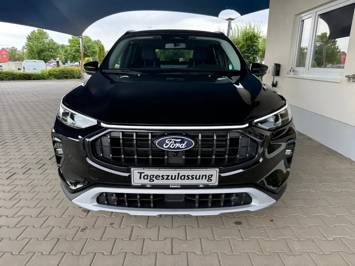 Neu Ford Kuga Active X 179 PS (131 kW) 2026 Agate black metallic (schwarz) SUV