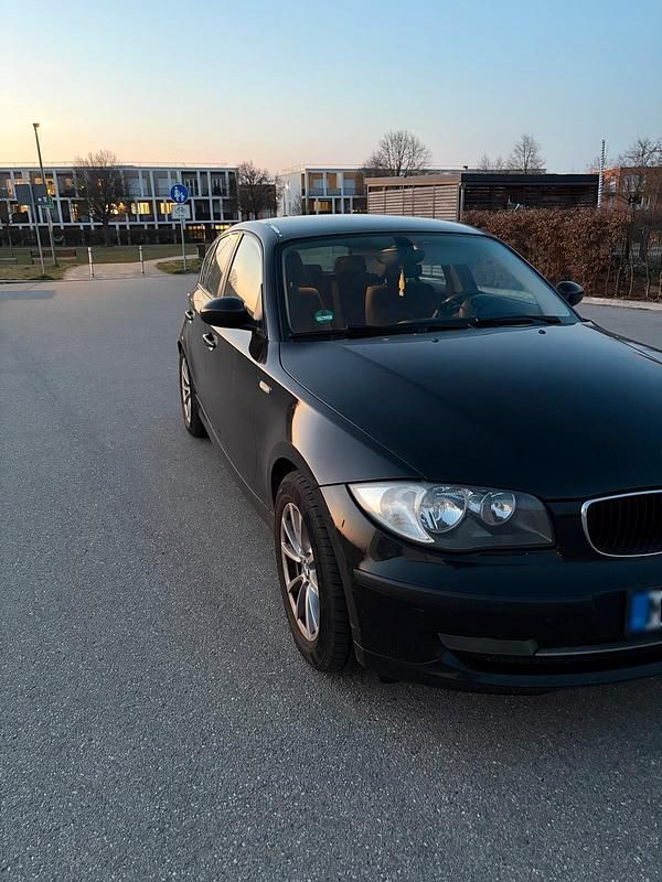 Usata BMW 118 2009 Nero Utilitaria