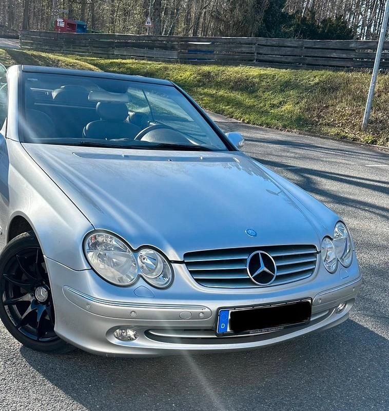Gebraucht Mercedes CLK320 Edition 218 PS (160 kW) 2004 Silber Cabrio