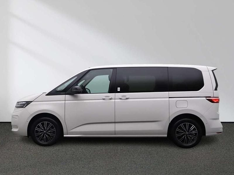 Gebraucht VW Multivan Life 150 PS (110 kW) 2025 Weiß Van