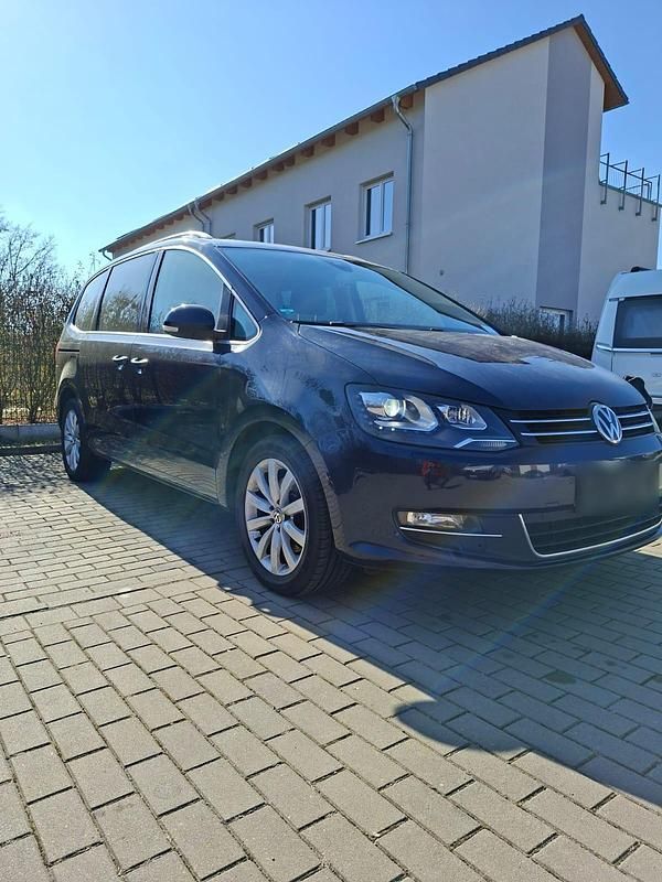 Gebraucht VW Sharan 204 PS (150 kW) 2016 Blau Van / Kleinbus