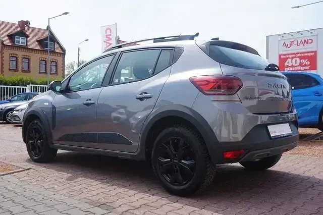 Gebraucht Dacia Sandero Extreme 91 PS (66 kW) 2024 Grau SUV