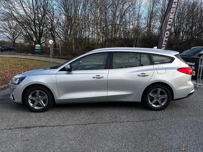 Gebraucht Ford Focus Cool & Connect 120 PS (88 kW) 2021 Weiß Limousine