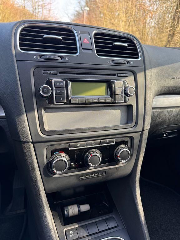 Gebraucht VW Golf VI Trendline 80 PS (58 kW) 2010 Silber Kleinwagen