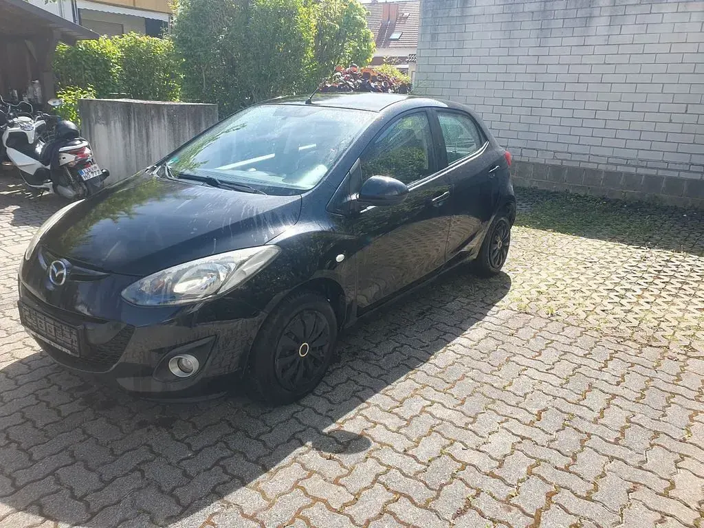 Gebraucht Mazda 2 Center-Line 75 PS (55 kW) 2011 Schwarz Kleinwagen