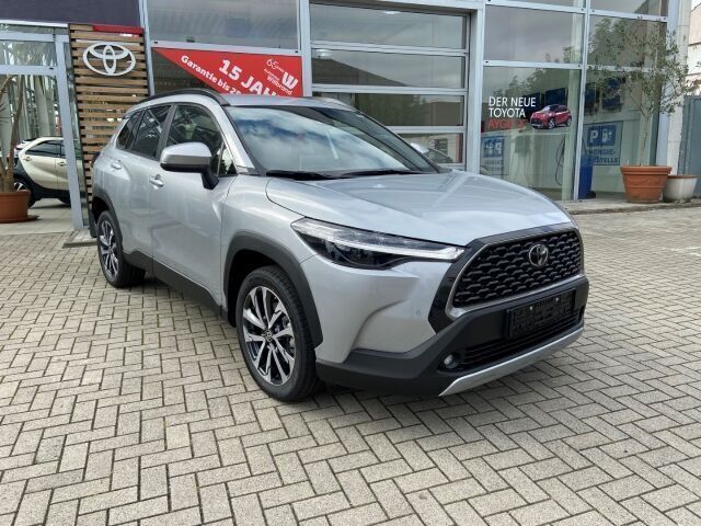 Gebraucht Toyota Corolla Team 140 PS (102 kW) 2024 Andere farbe SUV