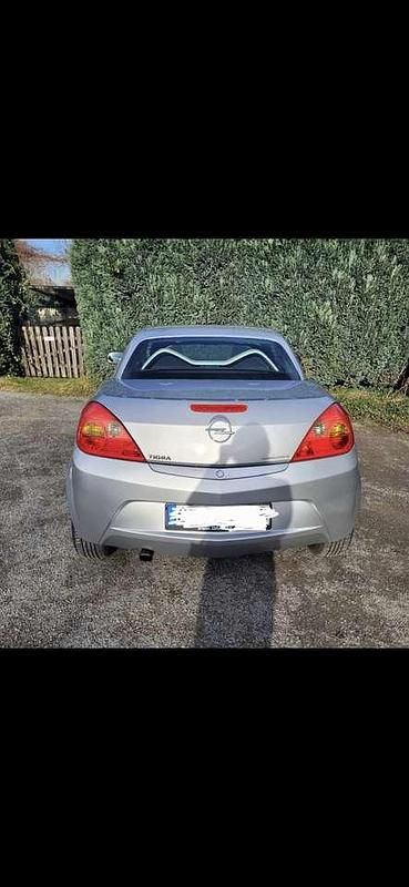 Gebraucht Opel Tigra Design Edition 90 PS (66 kW) 2006 Silber Cabrio