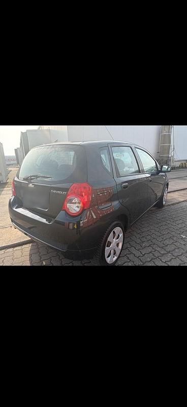 Gebraucht Chevrolet Aveo 84 PS (61 kW) 2011 Schwarz Kleinwagen