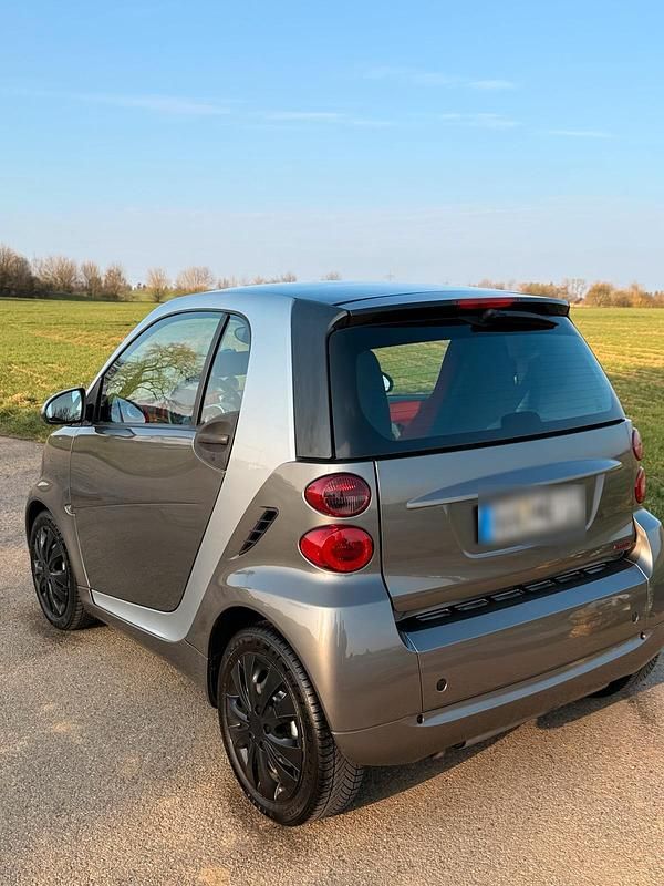Gebraucht Smart ForTwo Coupé 84 PS (61 kW) 2012 Andere farben Coupé