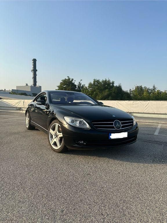 Schwarz Gebraucht 2007 Mercedes CL500 AMG Coupé | 12.900 € - Bild 1/4