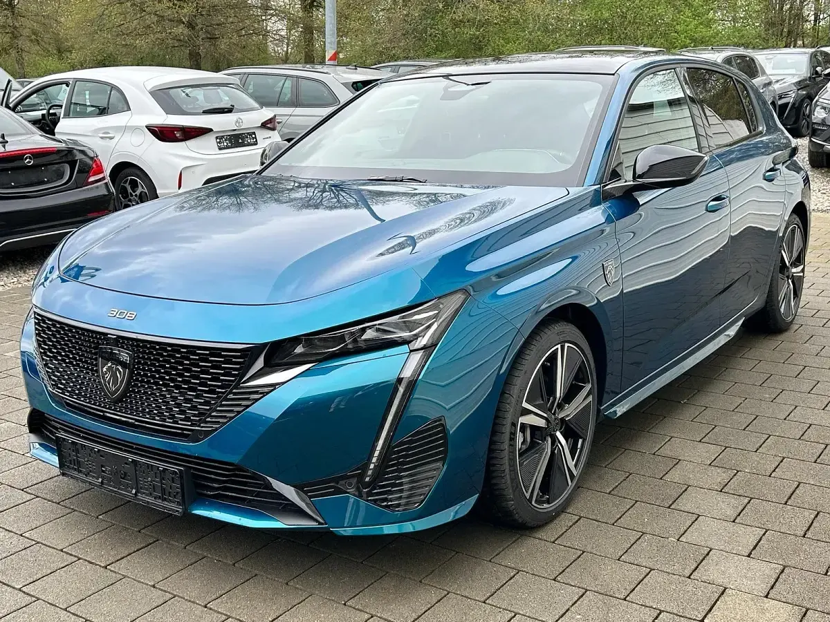 Neu Peugeot 308 GT 145 PS (106 kW) 2025 Obsession blau Limousine