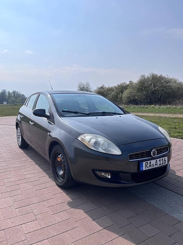 Gebraucht Fiat Bravo Dynamic 120 PS (88 kW) 2007 Grau Kleinwagen