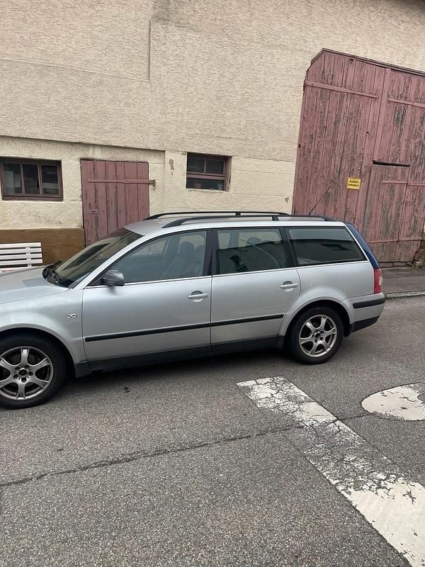 Gebraucht VW Passat 135 PS (99 kW) 2004 Silber Kombi