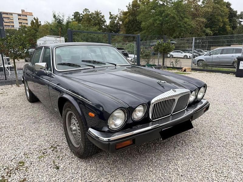 Käytetty Jaguar XJ12 1991 Sininen Sedan
