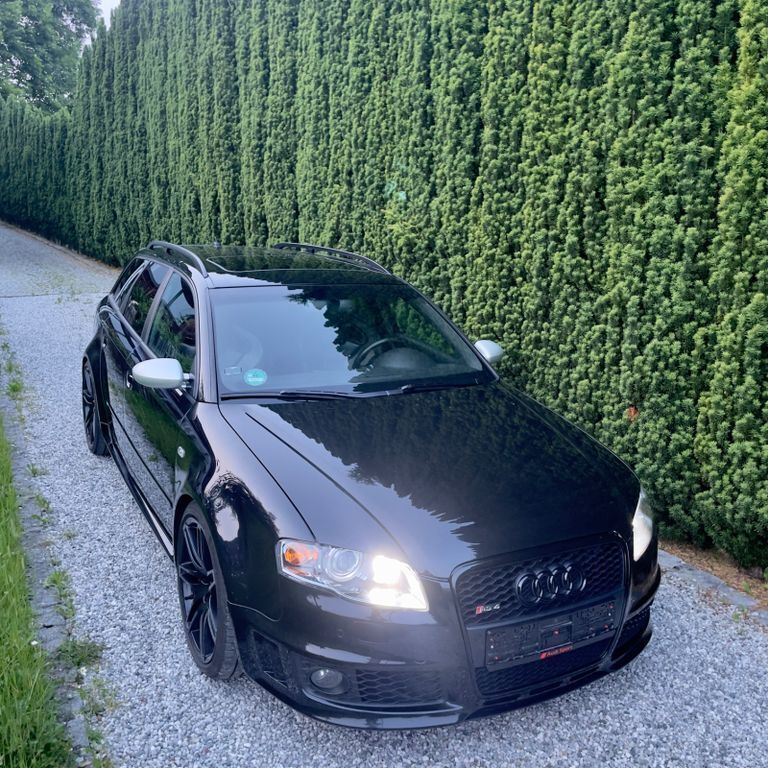 Schwarz Gebraucht 2006 Audi RS4 Sport Kombi | 35.000 € (Fairer Preis) - Bild 1/4
