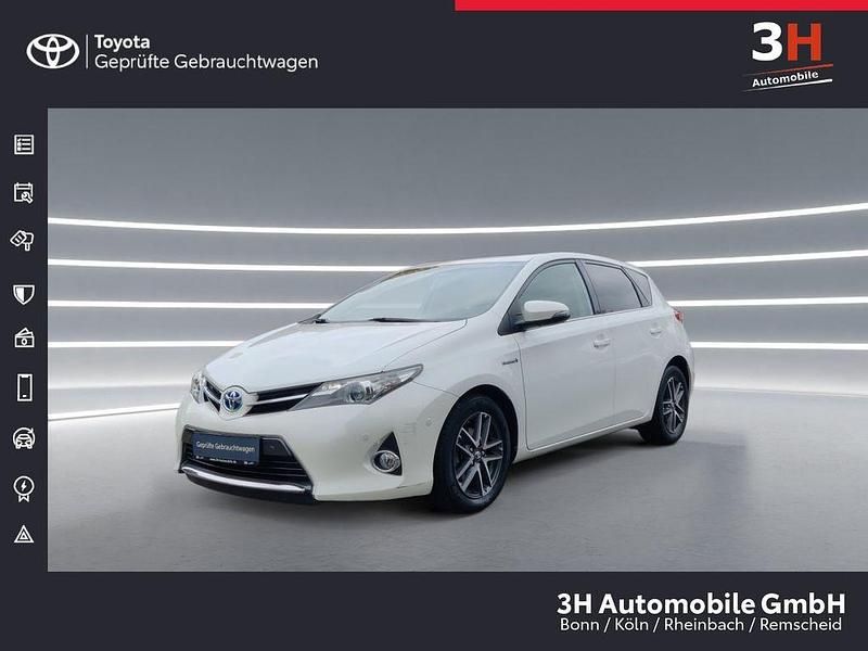 Weiß Gebraucht 2014 Toyota Auris Hybrid Edition Limousine | 13.490 € (Fairer Preis) - Bild 1/4