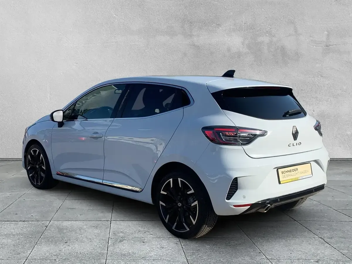 Gebraucht Renault Clio V Techno 91 PS (66 kW) 2024 Weiß Limousine