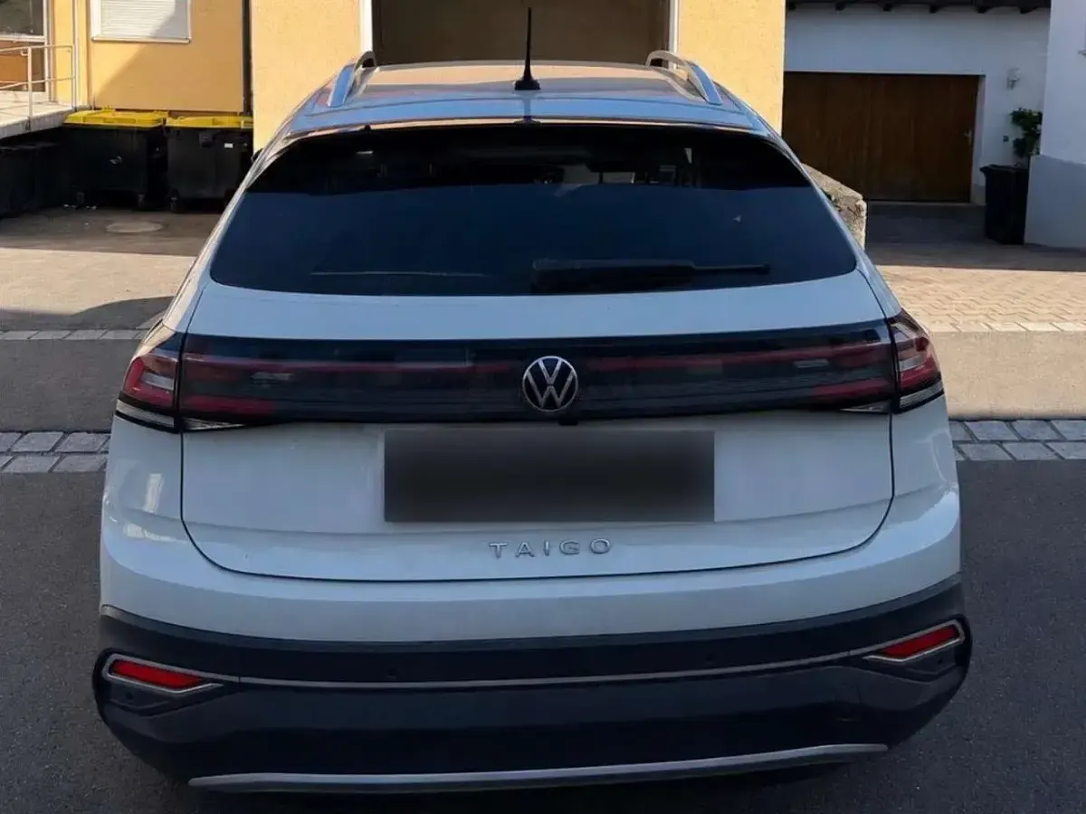 Gebraucht VW Taigo Style 110 PS (80 kW) 2023 Grau SUV