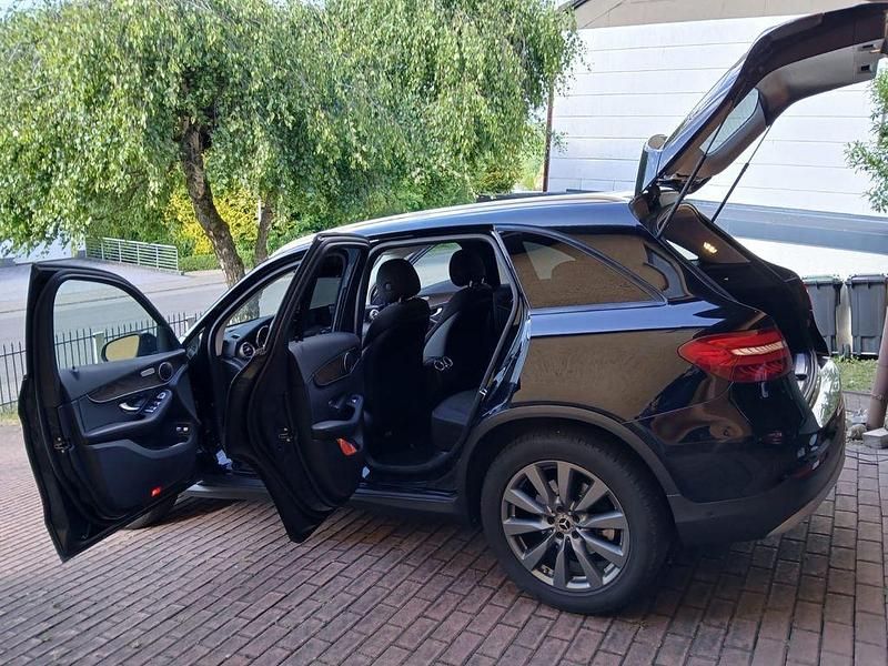 Gebraucht Mercedes GLC220 170 PS (125 kW) 2019 Schwarz SUV