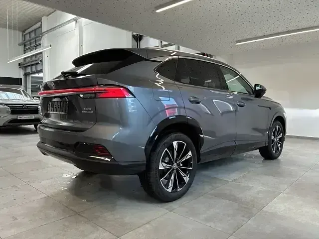Neu MG HS Luxury 224 PS (164 kW) 2026 Grau SUV