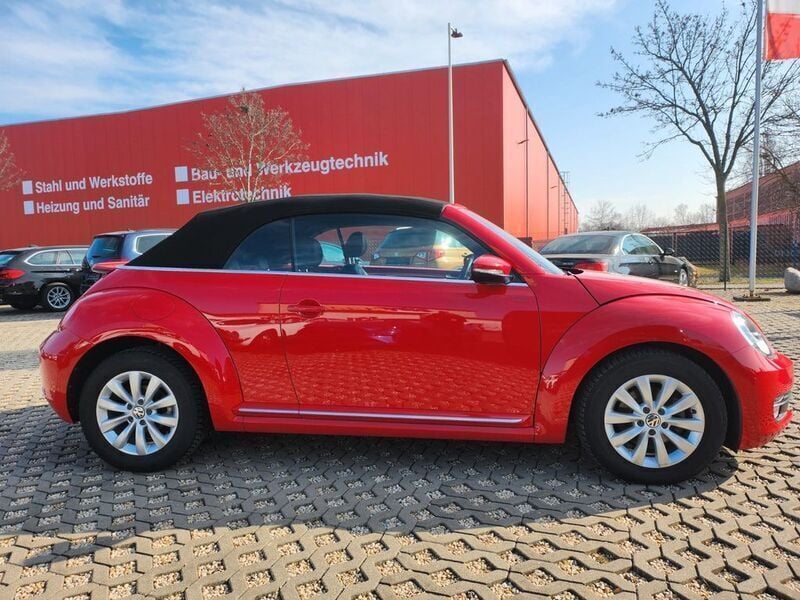 Gebraucht VW Beetle Cabriolet Design 105 PS (77 kW) 2013 Rot Cabrio