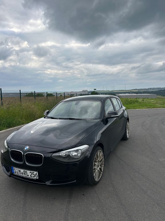 Schwarz Gebraucht 2014 BMW 116 Kleinwagen | 7.499 € (Guter Preis) - Bild 1/4