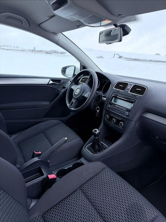 Gebraucht VW Golf VI Style 105 PS (77 kW) 2011 Weiß Kleinwagen