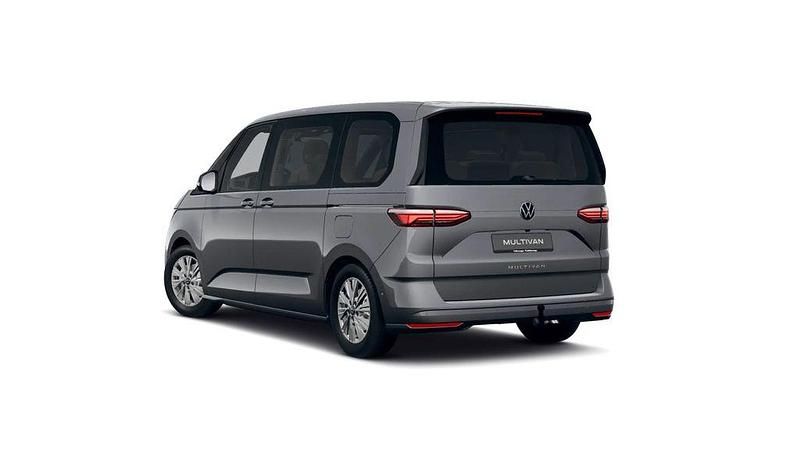 Gebraucht VW Multivan Life 150 PS (110 kW) 2025 Indiumgrau metallic Van