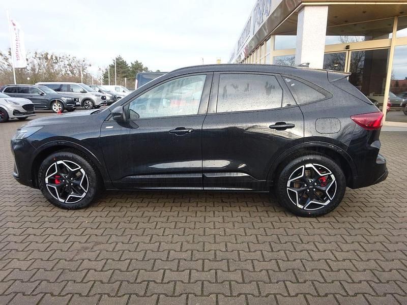 Neu Ford Kuga ST-Line X 182 PS (133 kW) 2026 Schwarz SUV