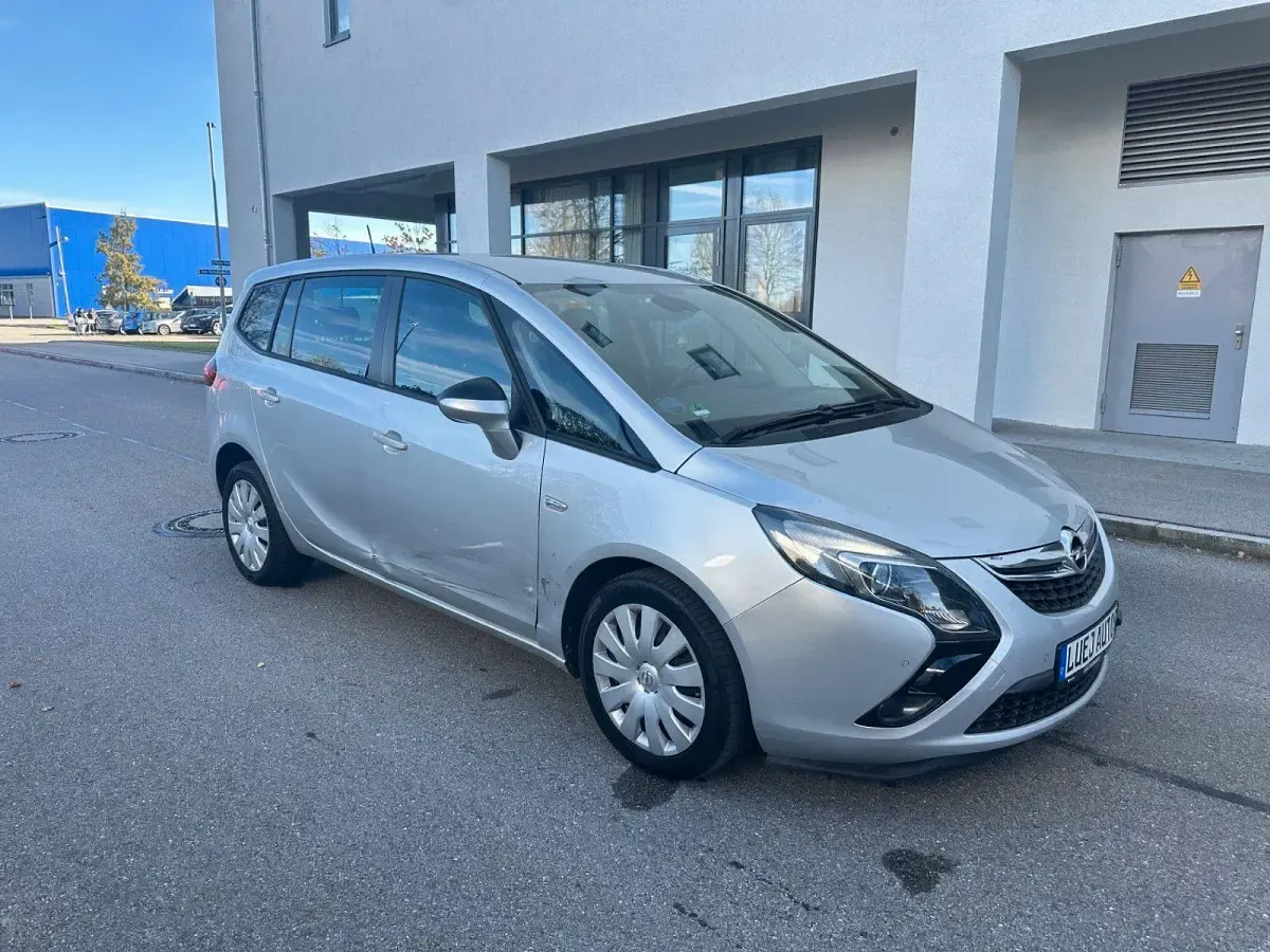 Gebraucht Opel Zafira Tourer Edition 170 PS (125 kW) 2015 Silber Van / Kleinbus