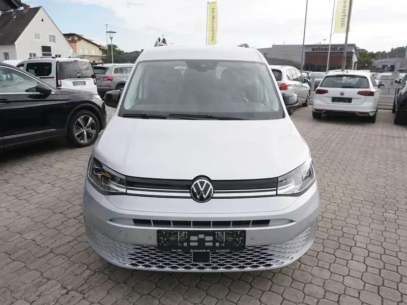 Gebraucht VW Caddy Life 102 PS (75 kW) 2023 Silber Van / Kleinbus