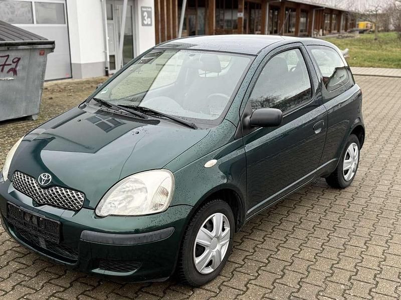 Dark green mica Gebraucht 2005 Toyota Yaris Kleinwagen | 1.500 € (Guter Preis) - Bild 1/4