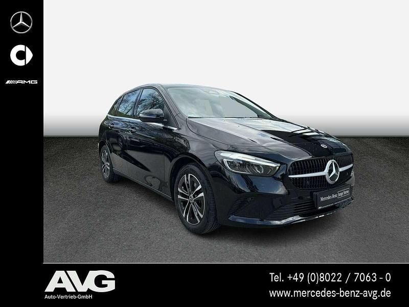Gebraucht Mercedes B250e 218 PS (160 kW) 2023 Unilack nachtschwarz Van / Kleinbus