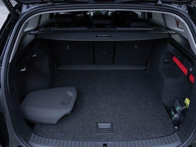 Gebraucht Skoda Enyaq iV Loft 150 kW (204 PS) 2025 Schwarz SUV