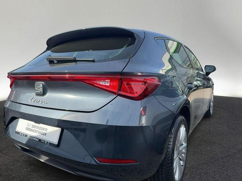 Gebraucht Seat Leon Style 150 PS (110 kW) 2025 Magnetic tech (metallic) Limousine