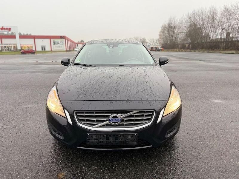 Gebraucht Volvo S60 Kinetic 163 PS (119 kW) 2010 Schwarz Limousine
