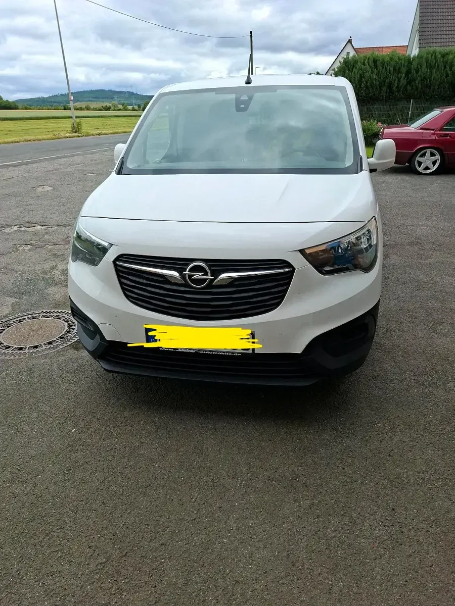 Gebraucht Opel Combo 102 PS (75 kW) 2019 Weiß Van / Kleinbus