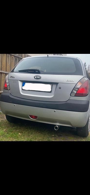 Gebraucht Kia Rio 110 PS (80 kW) 2005 Grau Kleinwagen