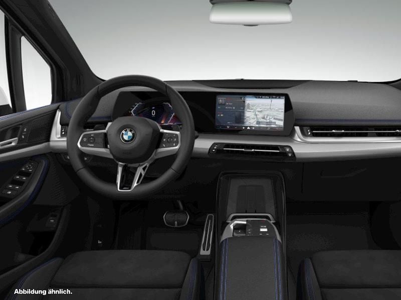 Gebraucht BMW 220 Active Tourer M Sport 156 PS (114 kW) 2025 Weiß Van / Kleinbus