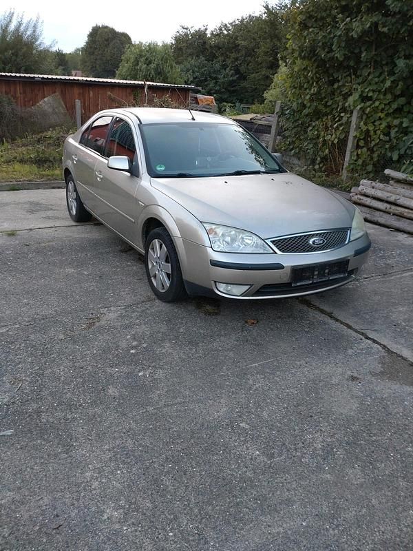 Andere farben Gebraucht 2005 Ford Mondeo Limousine | 999 € (Superpreis) - Bild 1/4