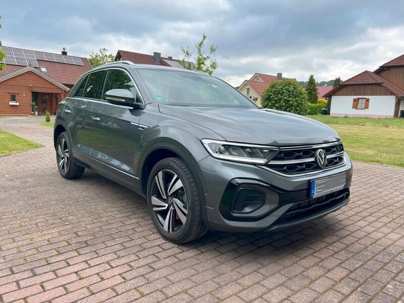 Grau Gebraucht 2022 VW T-Roc R-line SUV | 27.400 € (Fairer Preis) - Bild 1/4
