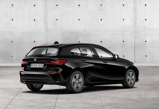 Gebraucht BMW 118 Advantage 136 PS (100 kW) 2022 Schwarz Kleinwagen